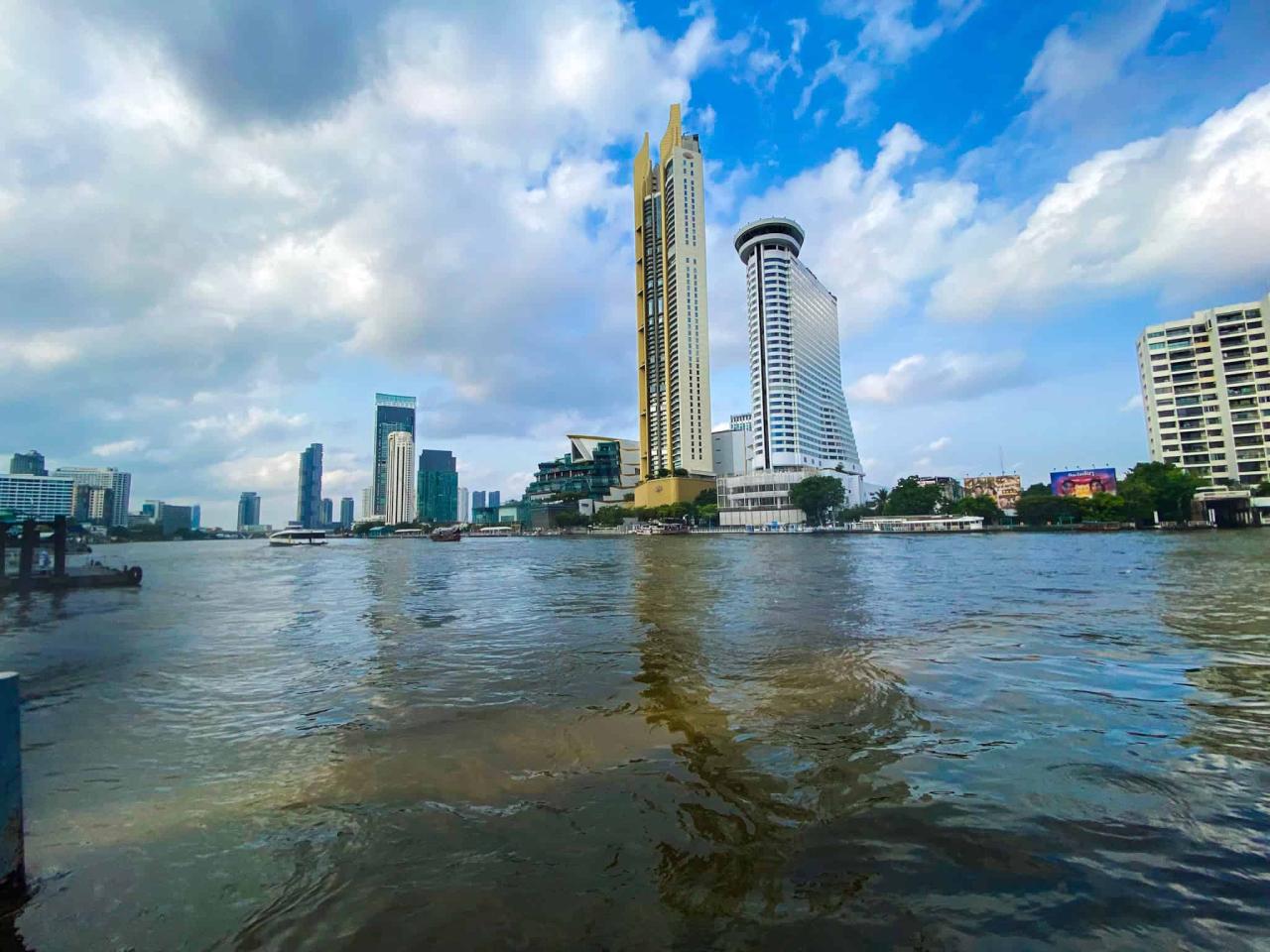 Which area in Bangkok is the best to stay?